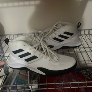 Adidas basketball shoes for girls/ young women